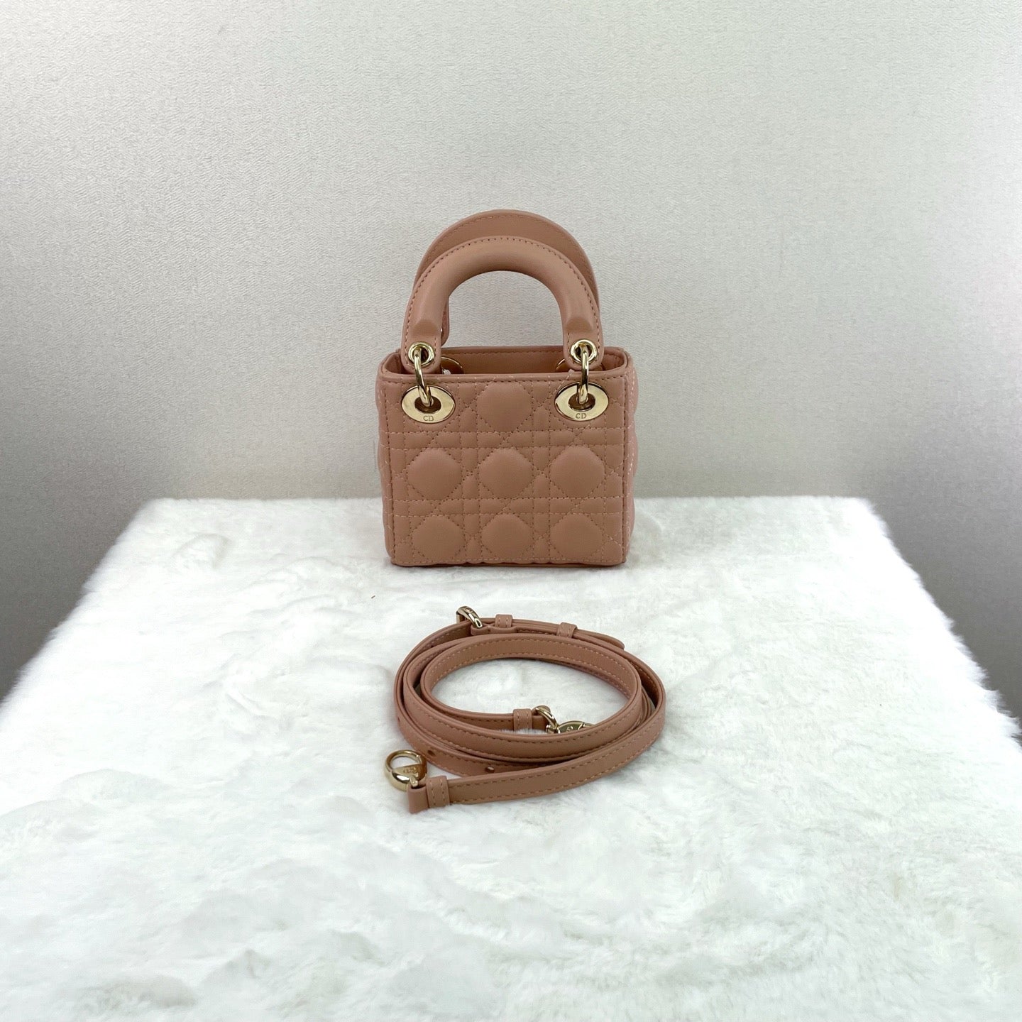 Dior - Lady Dior - Leather - Beige - (mini)
