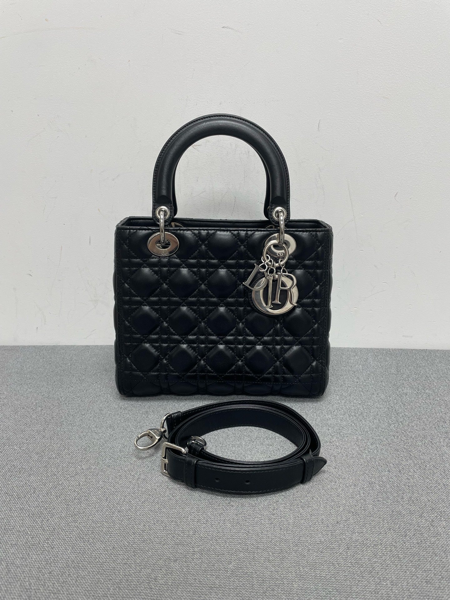 Dior - Lady Dior - Leather - Black - (medium)
