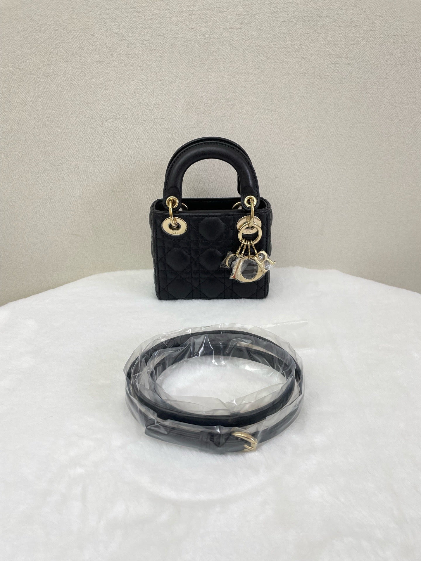 Dior - Lady Dior - Leather - Black - (mini)