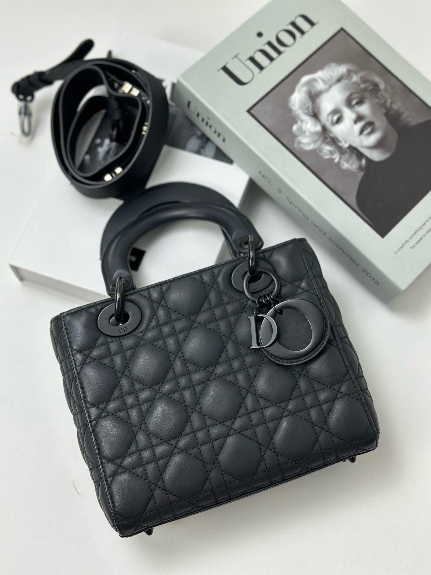 Dior - Lady Dior - Leather - Black - (mini)