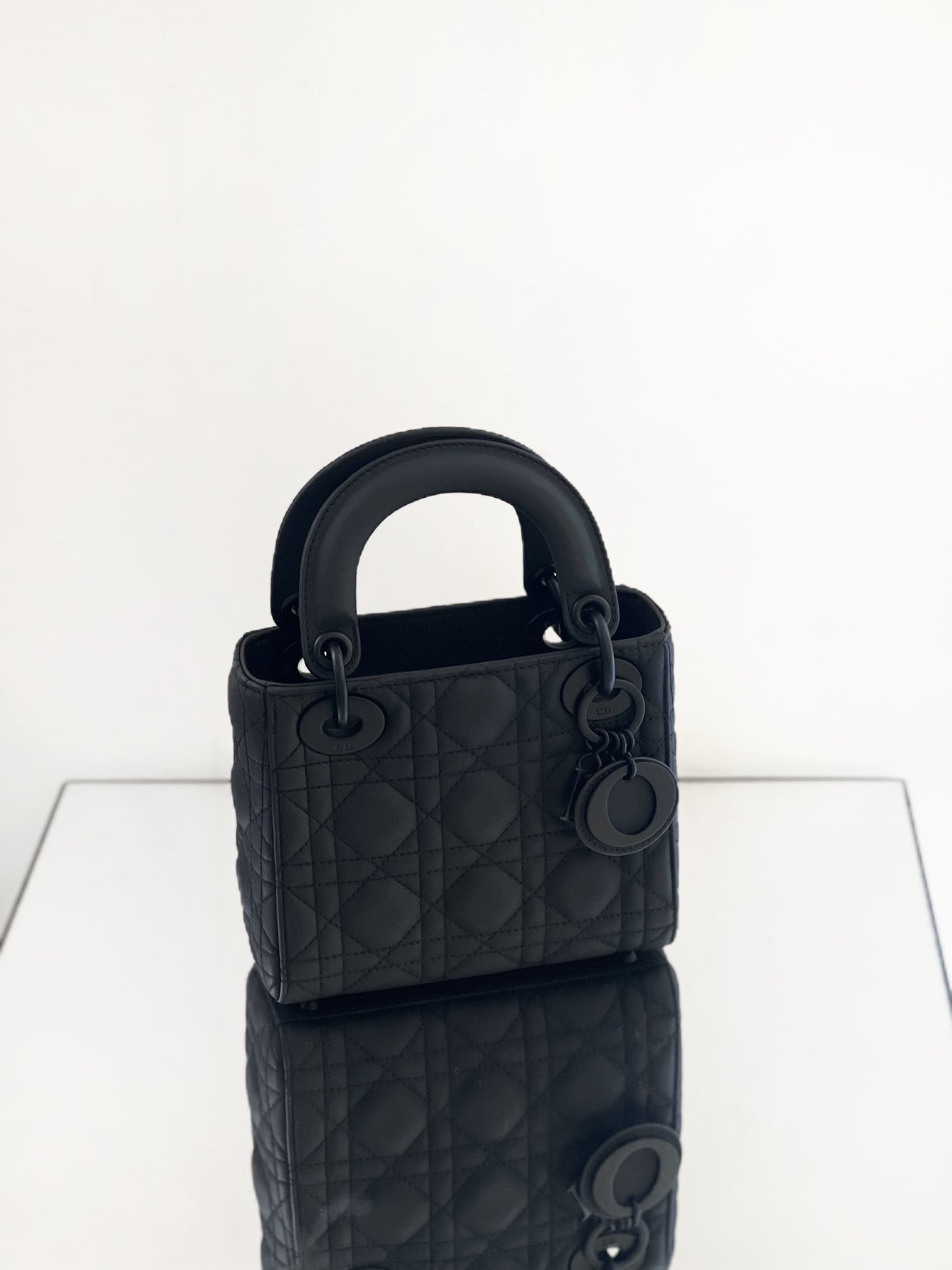 Dior - Lady Dior - Leather - Black - (mini)