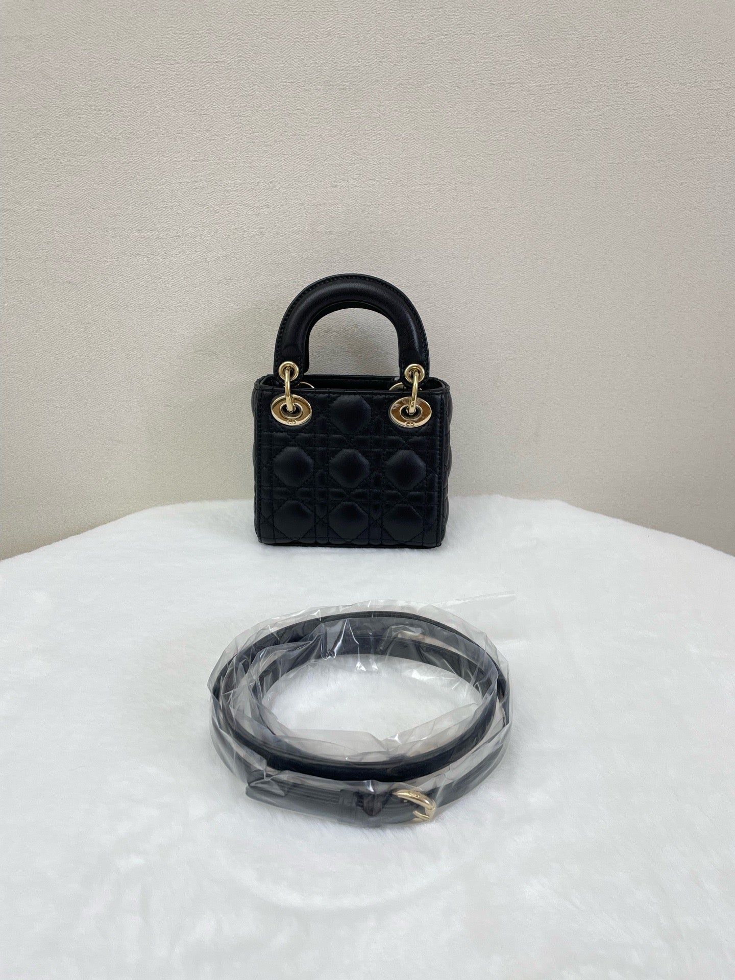 Dior - Lady Dior - Leather - Black - (mini)