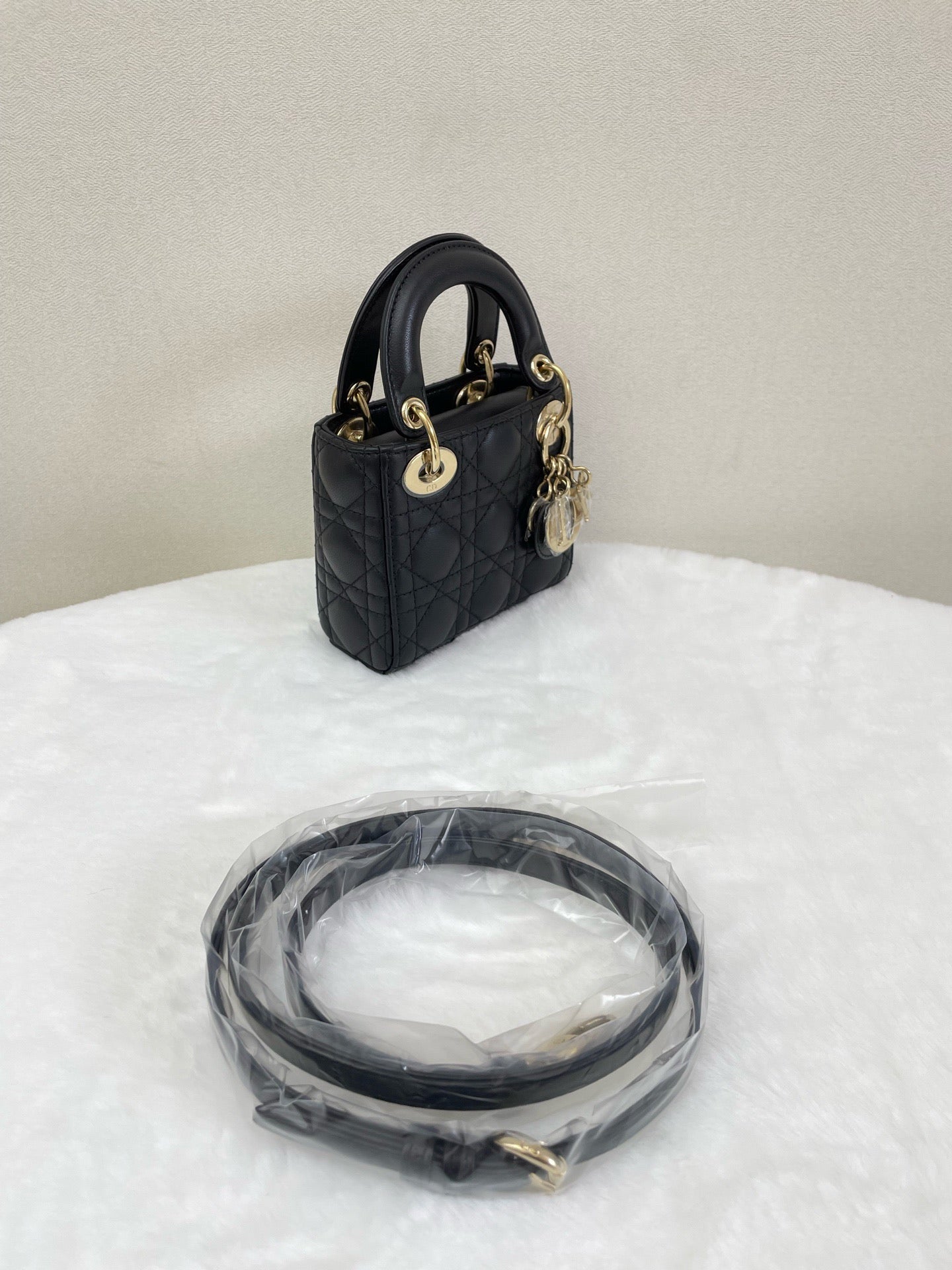 Dior - Lady Dior - Leather - Black - (mini)
