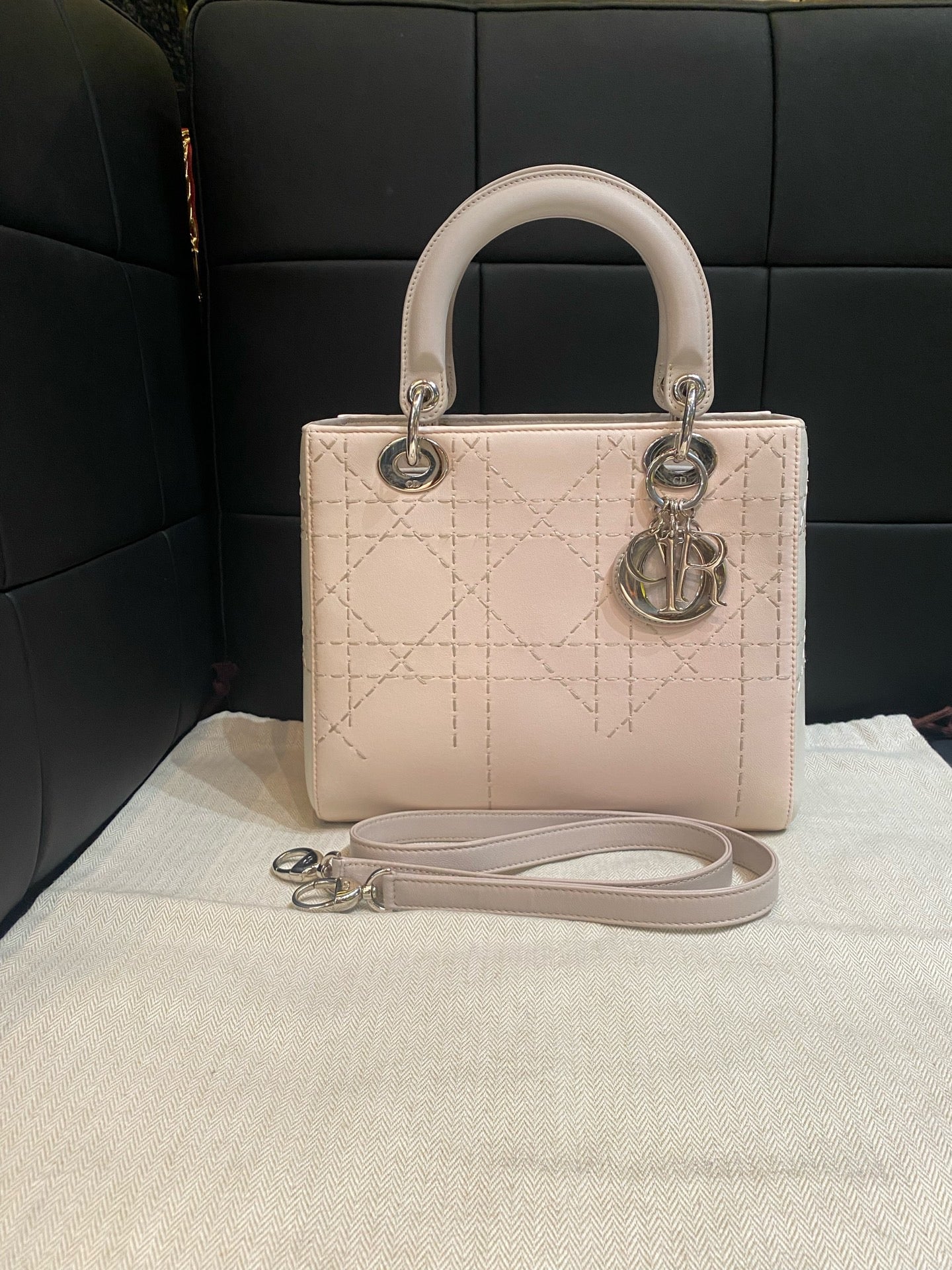 Dior - Lady Dior - Leather - Pink - (Medium)