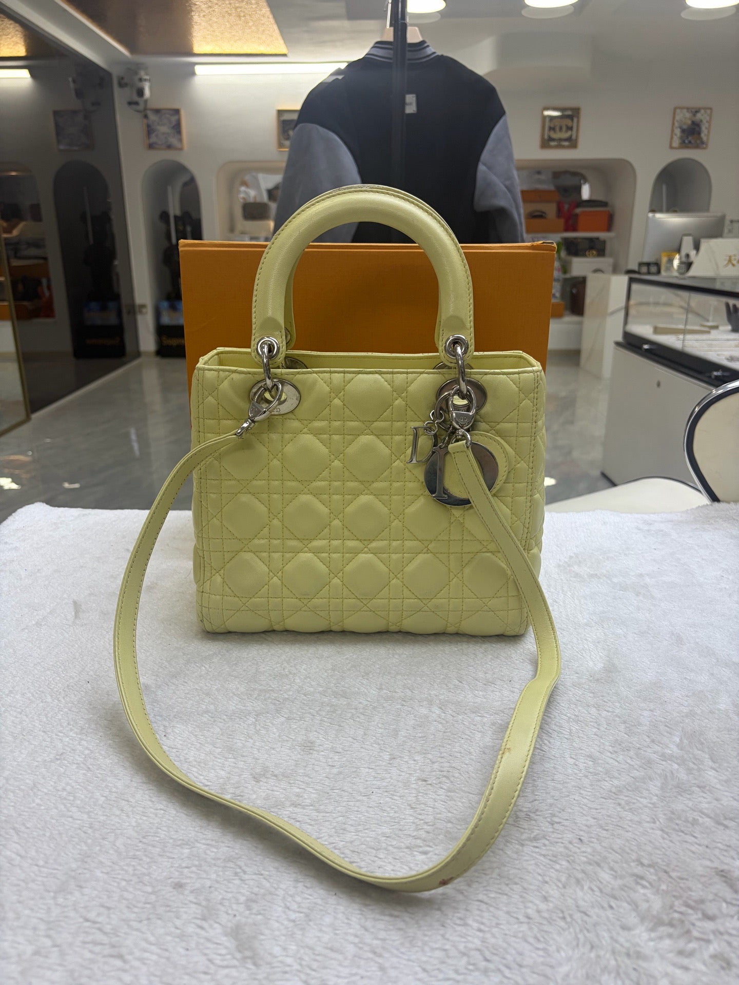 Dior - Lady Dior - Leather - Yellow - (medium)