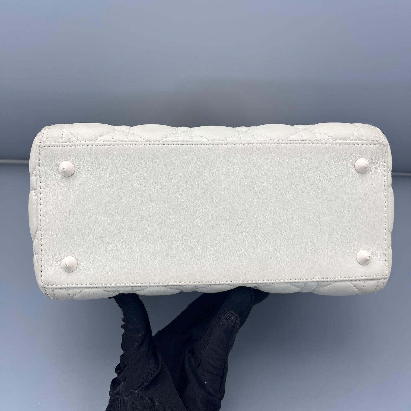 Dior - Lady Dior - Matte calfskin leather - White with Tonal Hardware - (Medium)