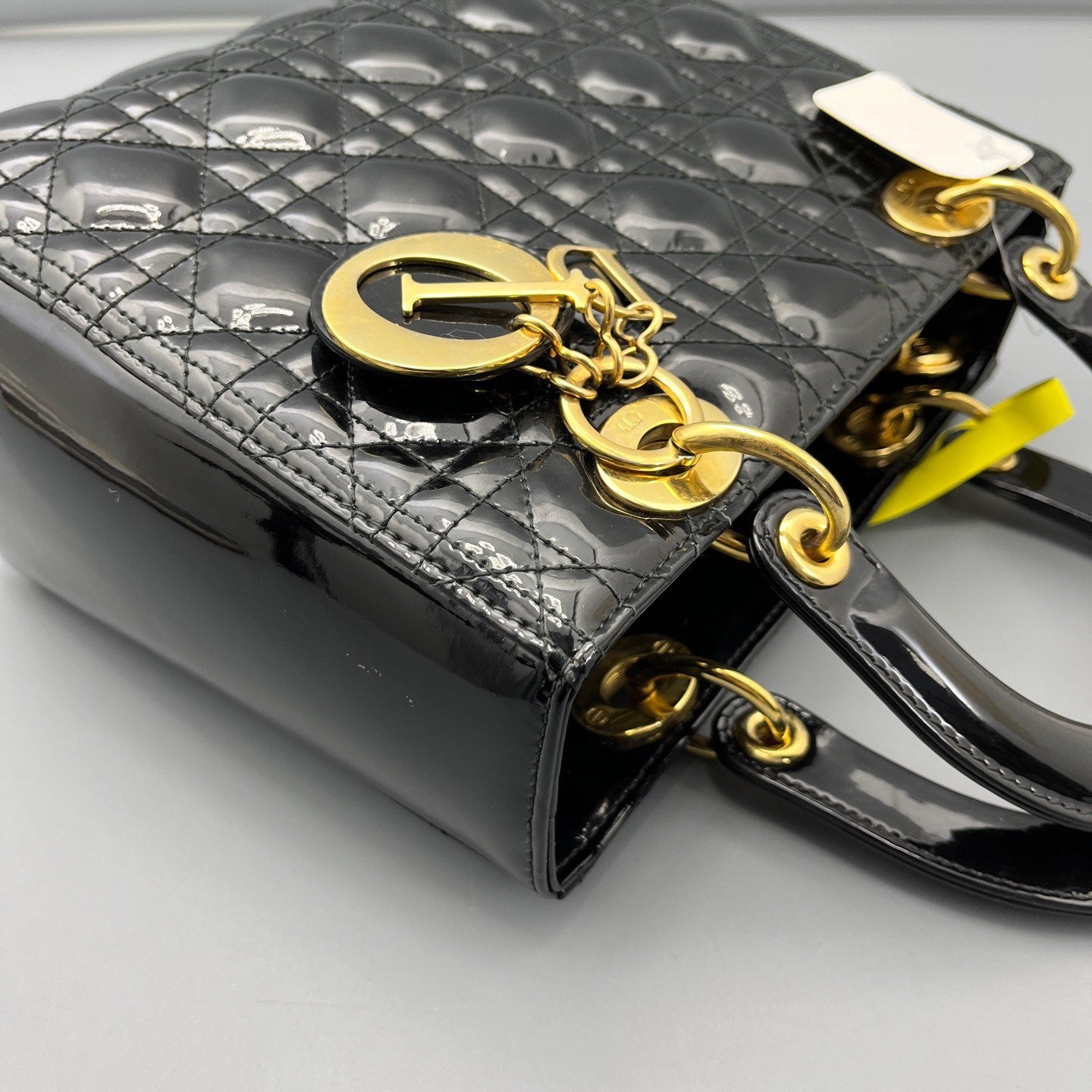 Dior - Lady Dior Medium - Patent leather - Black with Gold-Tone Hardware - (medium)