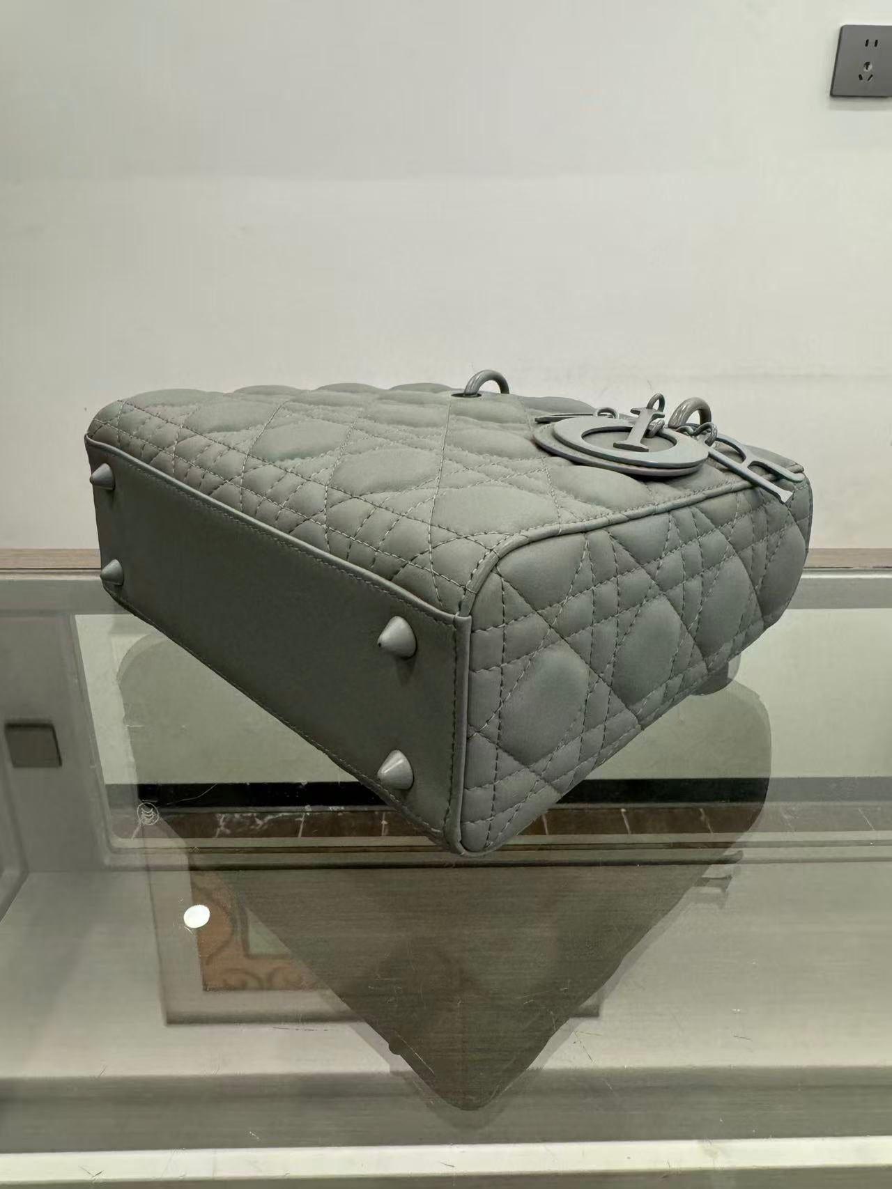 Dior - Lady Dior Mini - Lambskin leather - Rock Grey - (Mini)