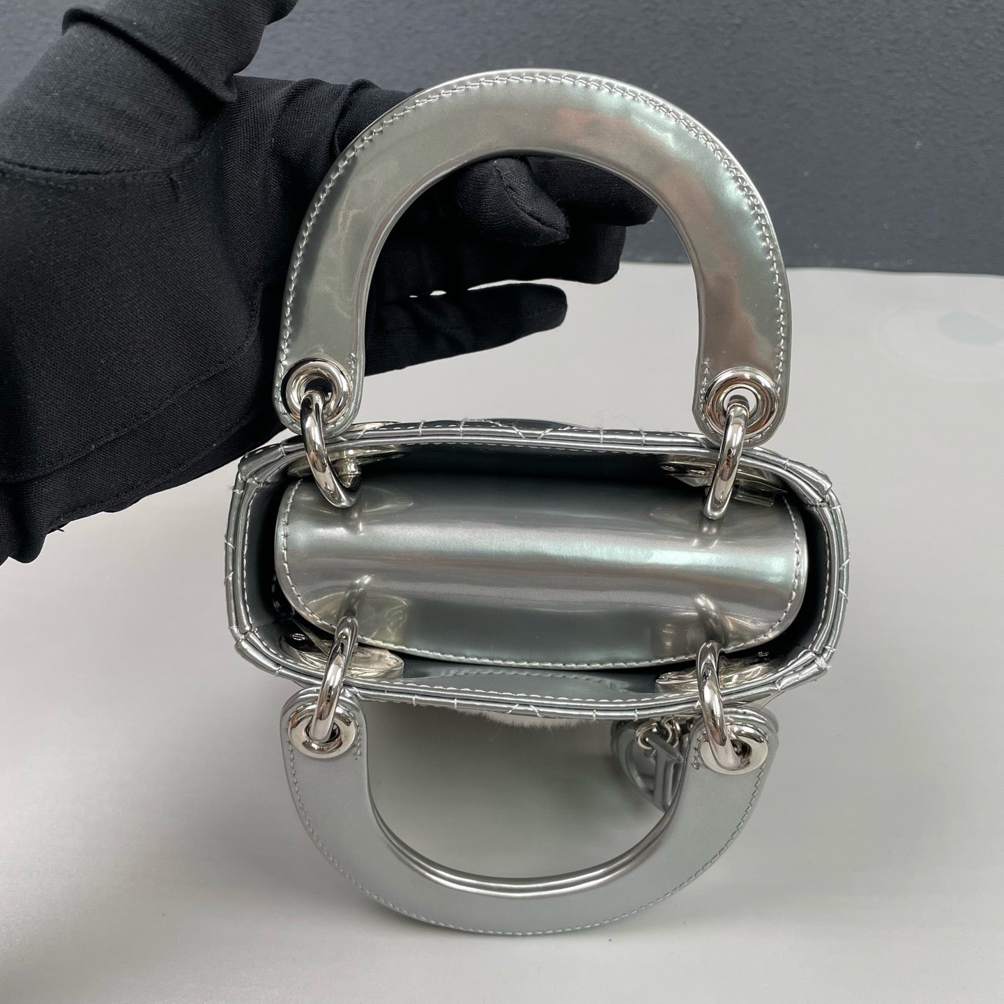 Dior - Lady Dior Mini (Limited Edition Teddy Bear) - Silver patent leather with faux fur applique - Silver - (mini)