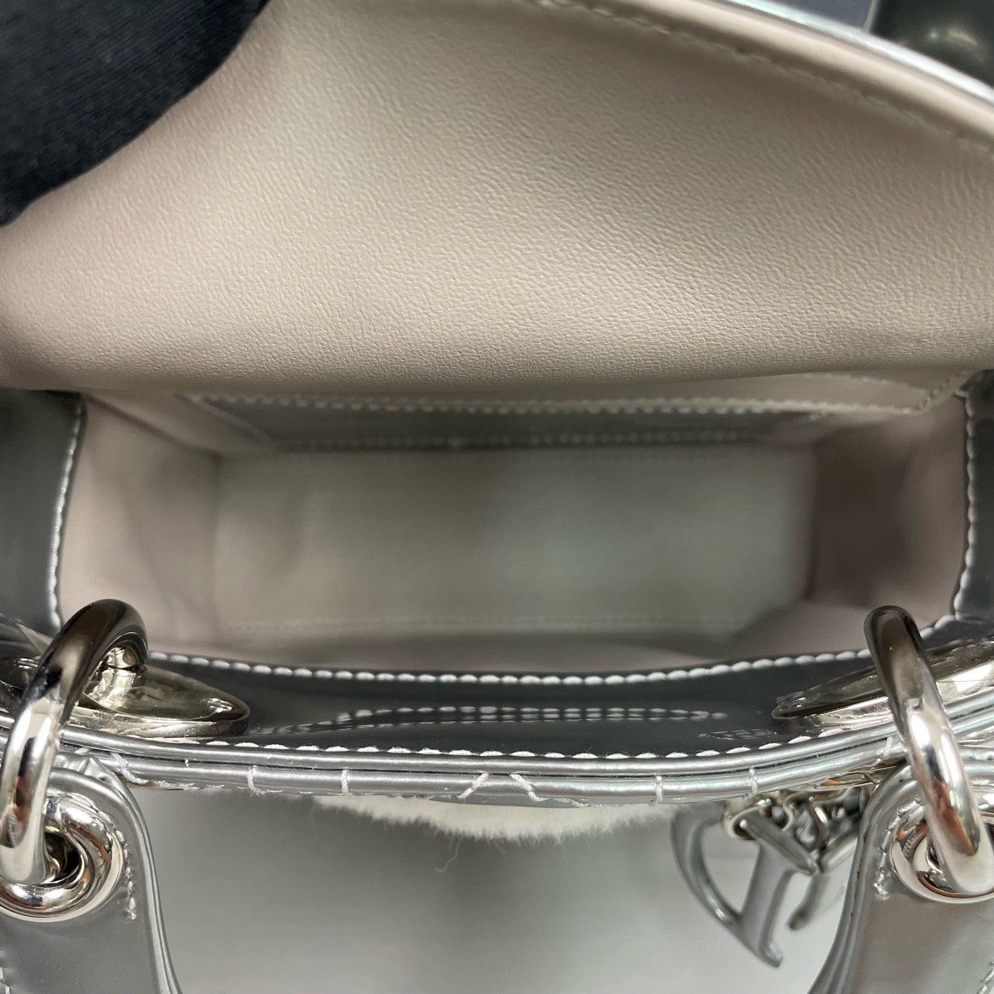 Dior - Lady Dior Mini (Limited Edition Teddy Bear) - Silver patent leather with faux fur applique - Silver - (mini)