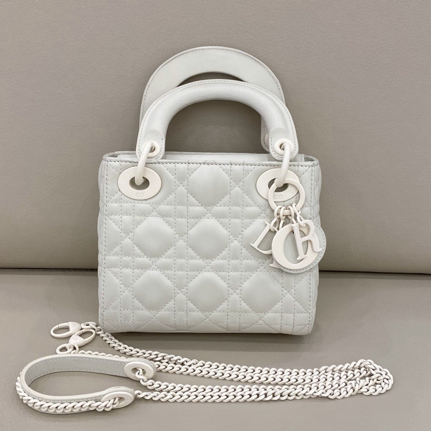 Dior - Lady Dior Mini - Matte calfskin leather - White - (Mini)