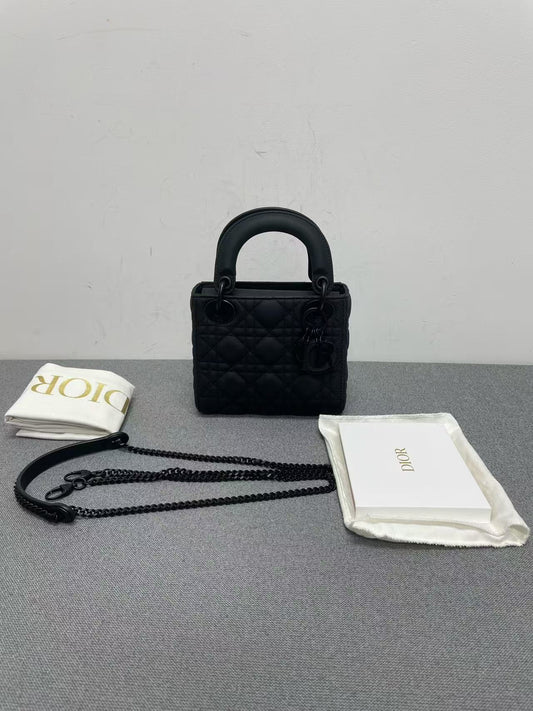Dior - Lady Dior Mini - Matte Lambskin leather - Black - (mini)