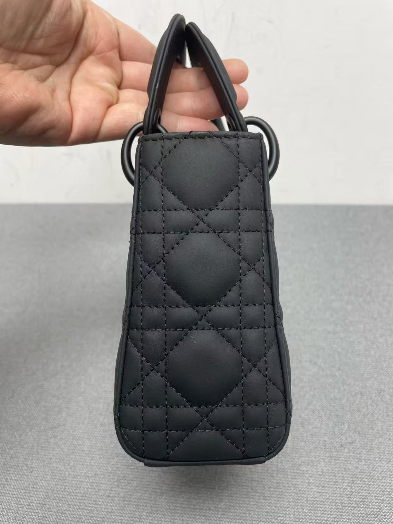Dior - Lady Dior Mini - Matte Lambskin leather - Black - (mini)