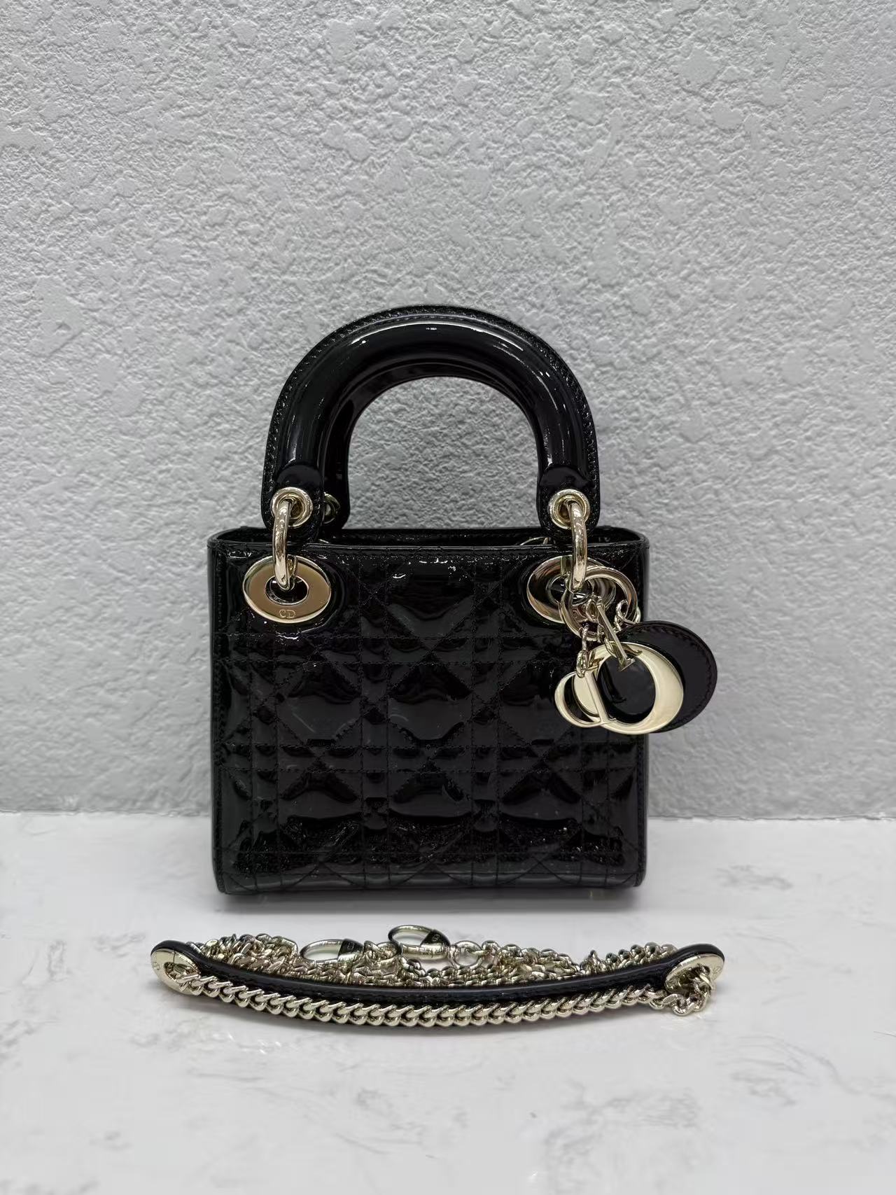 Dior - Lady Dior Mini - Patent leather - Black - (Mini)