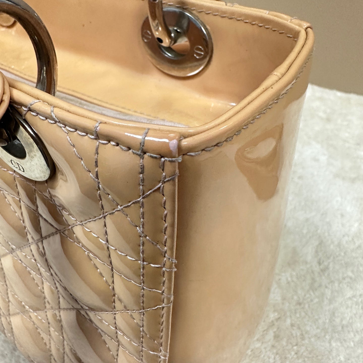 Dior - Lady Dior - Patent leather - Beige - (medium)