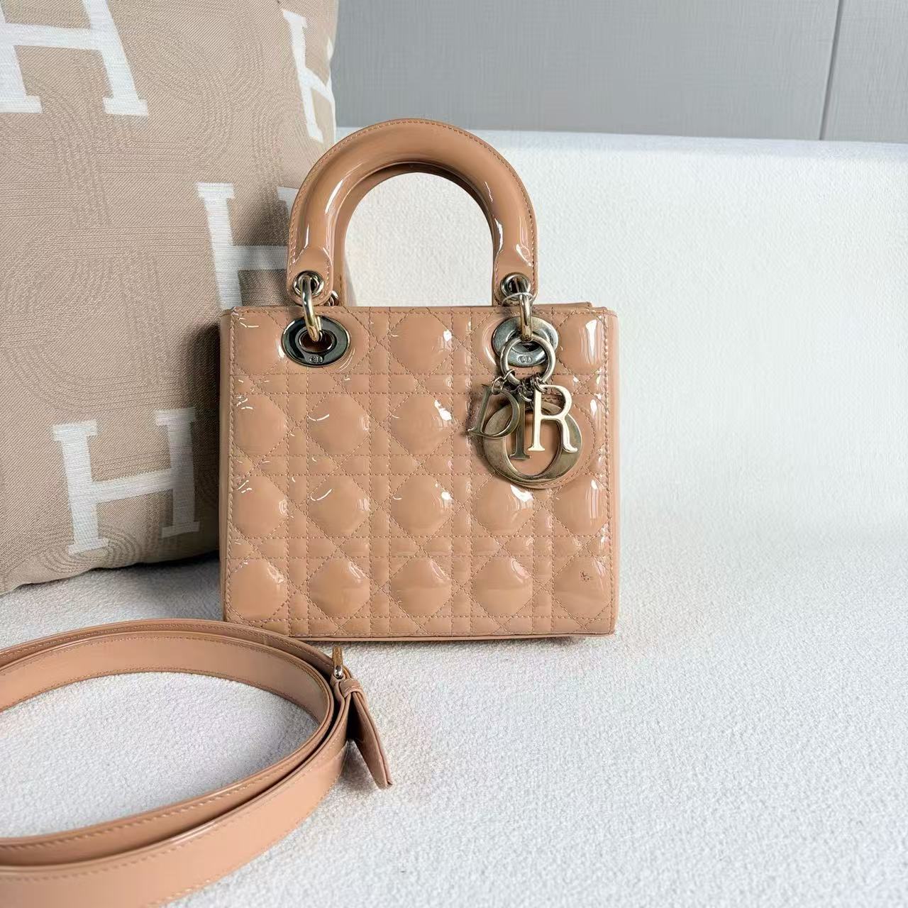 Dior - Lady Dior - Patent leather - Beige - (Mini)