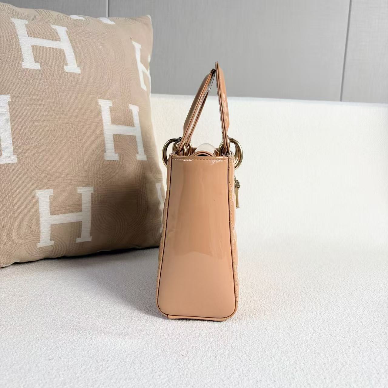 Dior - Lady Dior - Patent leather - Beige - (Mini)