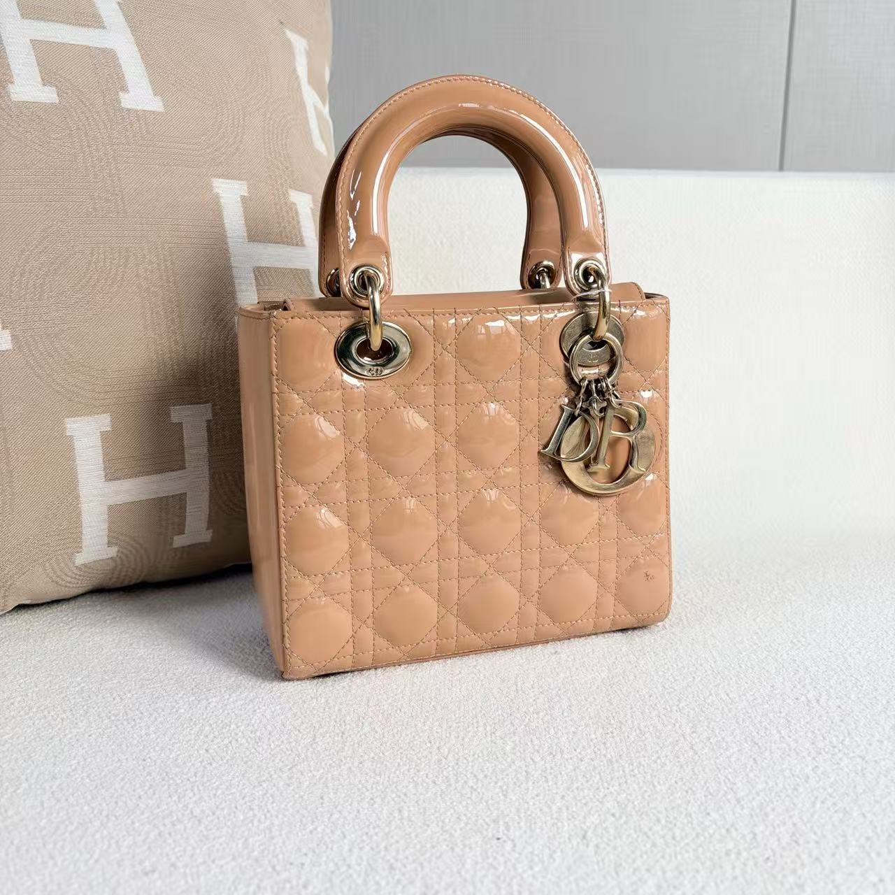 Dior - Lady Dior - Patent leather - Beige - (Mini)