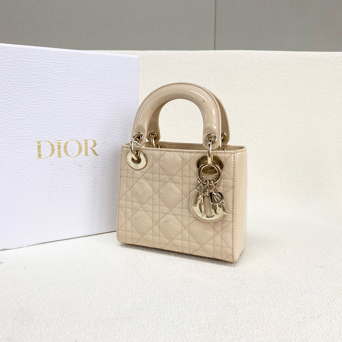 Dior - Lady Dior - Patent leather - Beige - (mini)