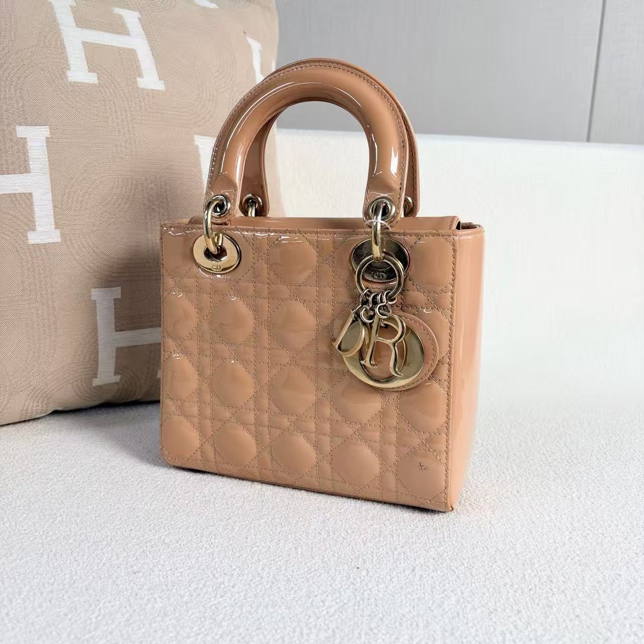 Dior - Lady Dior - Patent leather - Beige - (Mini)