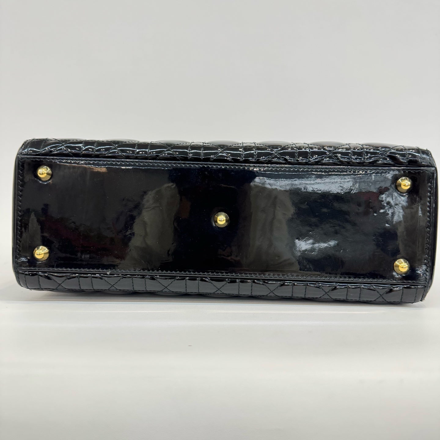 Dior - Lady Dior - Patent leather - Black with Gold-Tone Hardware - (Medium)