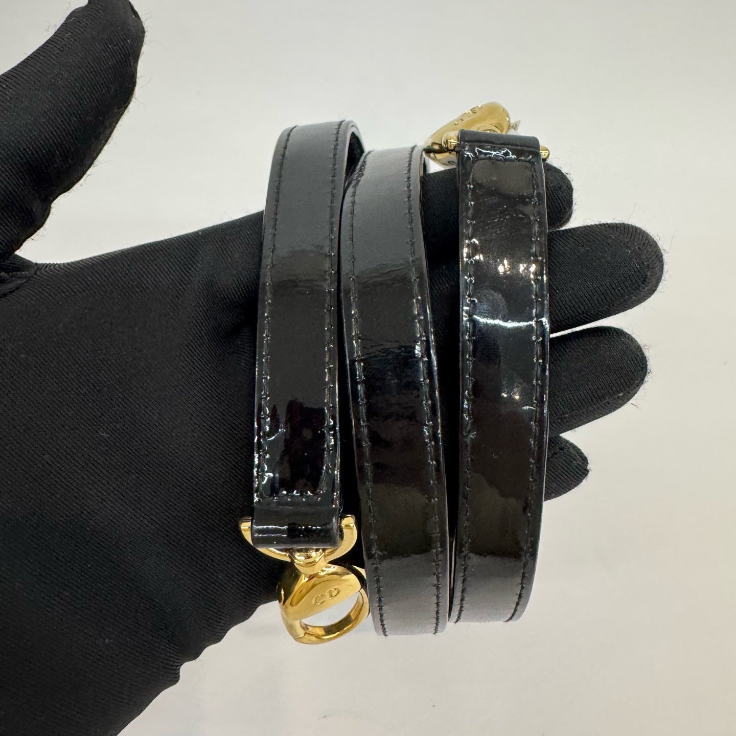 Dior - Lady Dior - Patent leather - Black with Gold-Tone Hardware - (Medium)