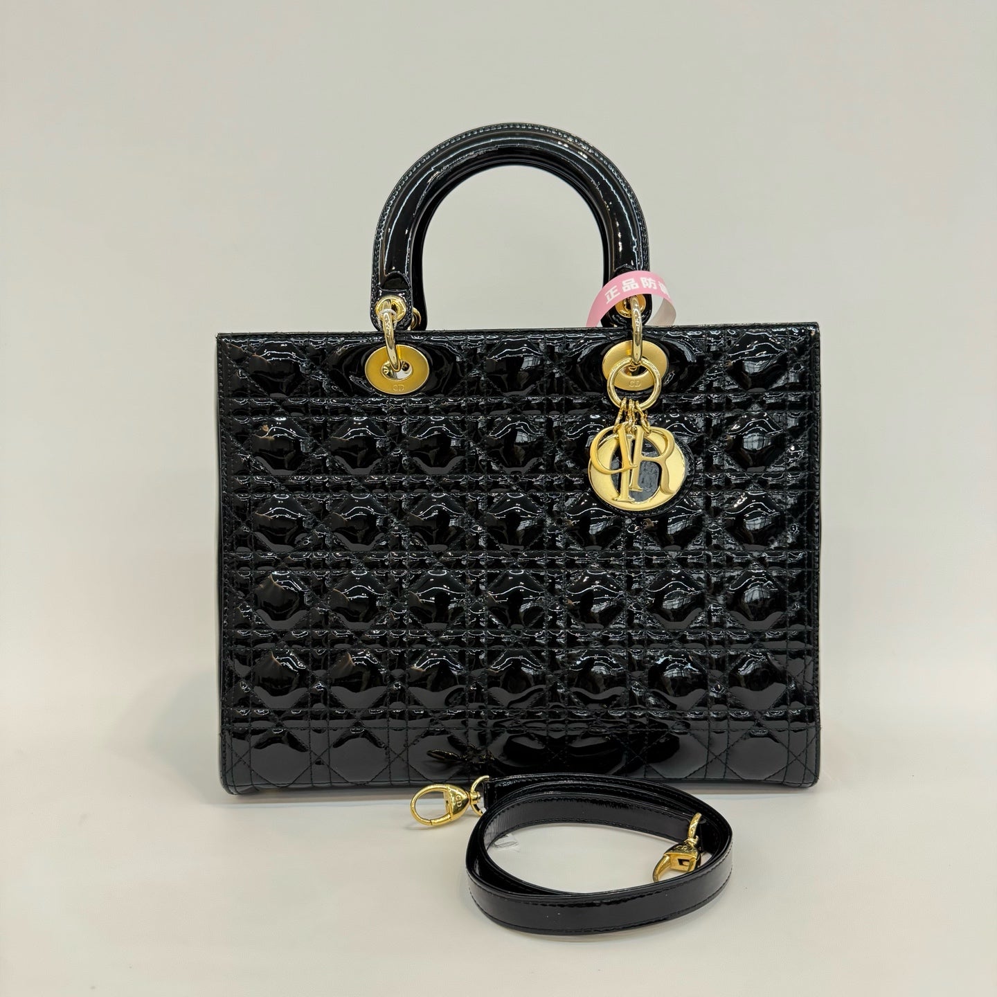 Dior - Lady Dior - Patent leather - Black with Gold-Tone Hardware - (Medium)