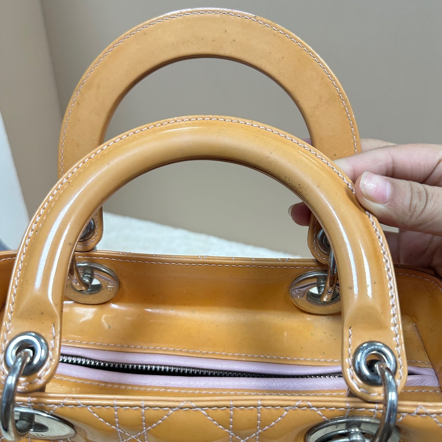 Dior - Lady Dior - Patent leather - Camel - (Medium)