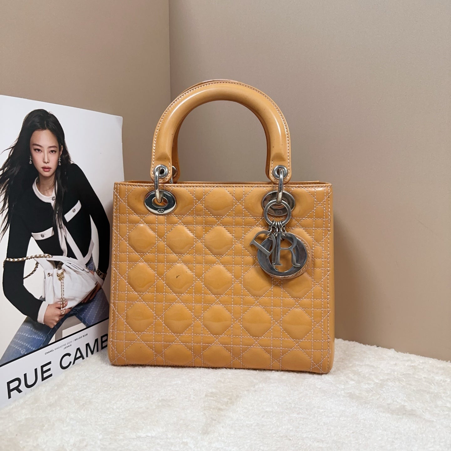 Dior - Lady Dior - Patent leather - Camel - (Medium)