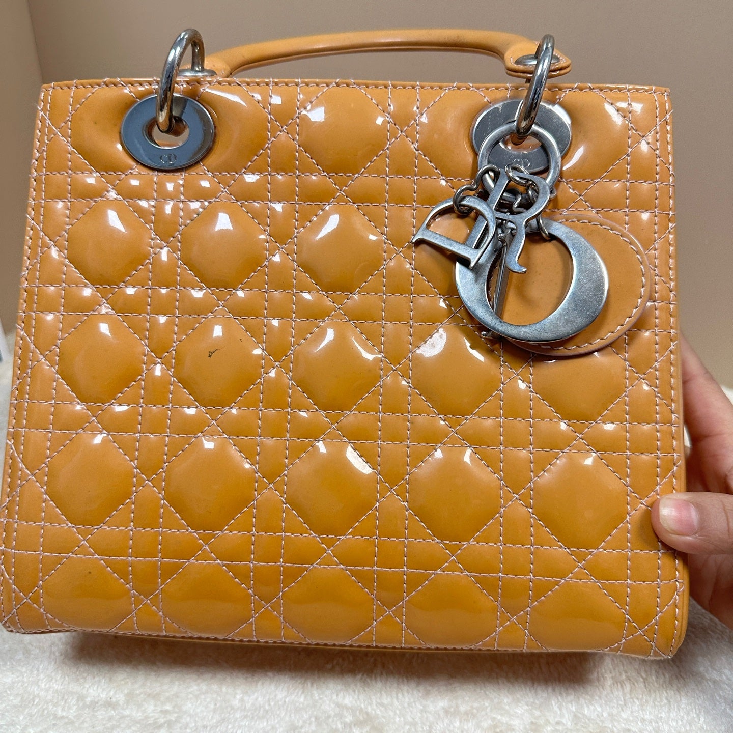Dior - Lady Dior - Patent leather - Camel - (Medium)