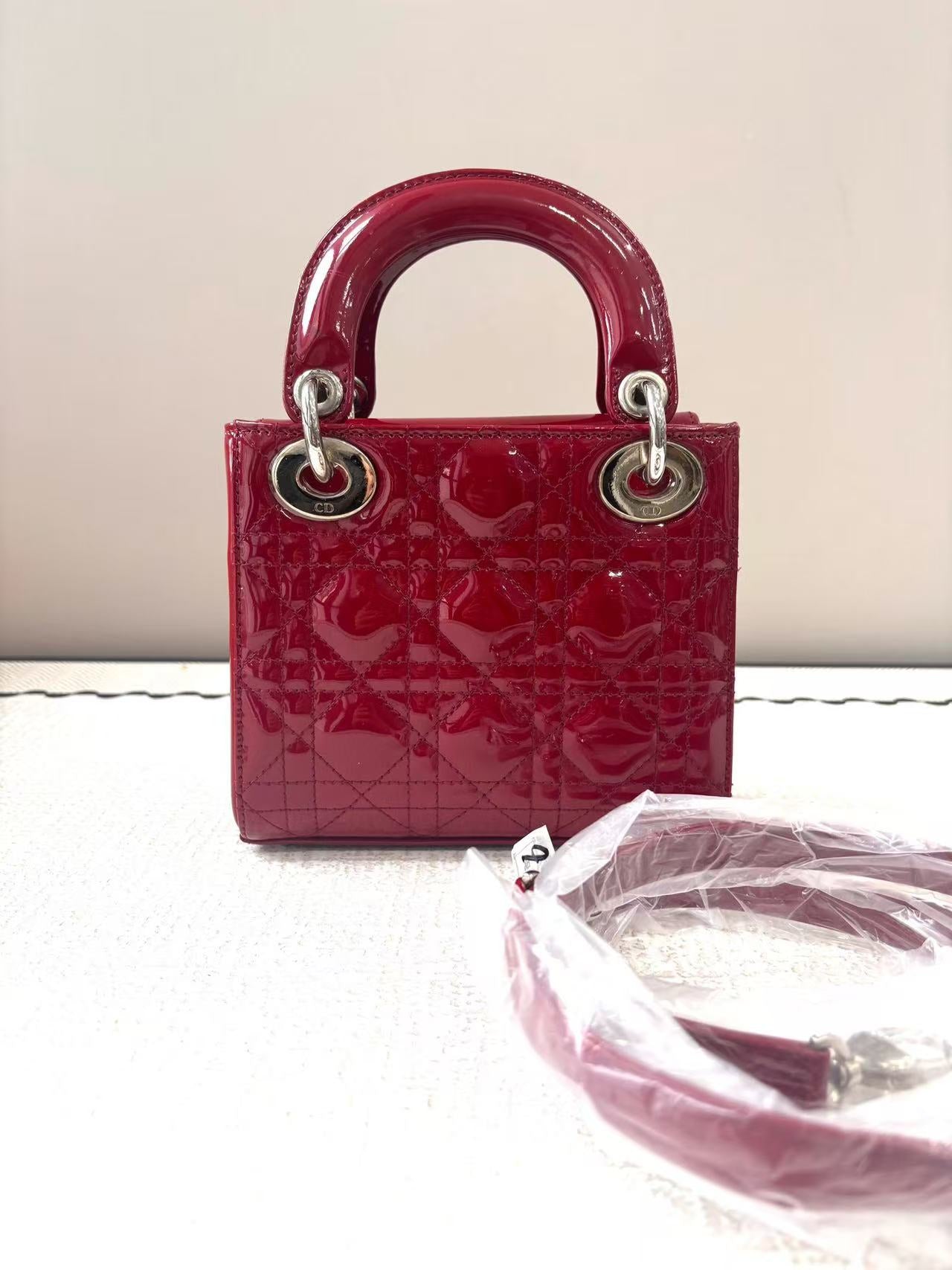 Dior - Lady Dior - Patent leather cowhide - Red - (mini)