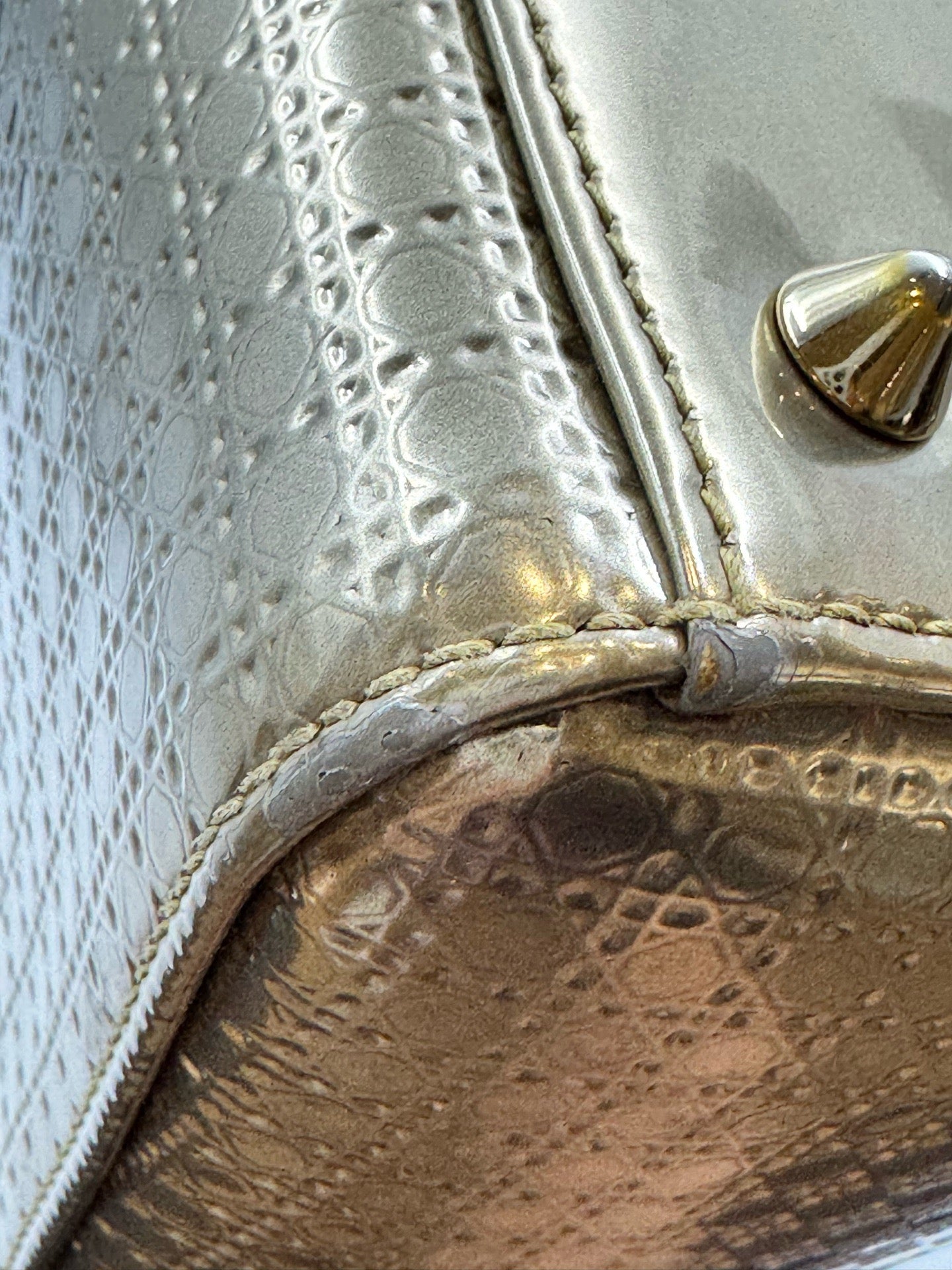 Dior - Lady Dior - Patent leather - Gold - (Medium)