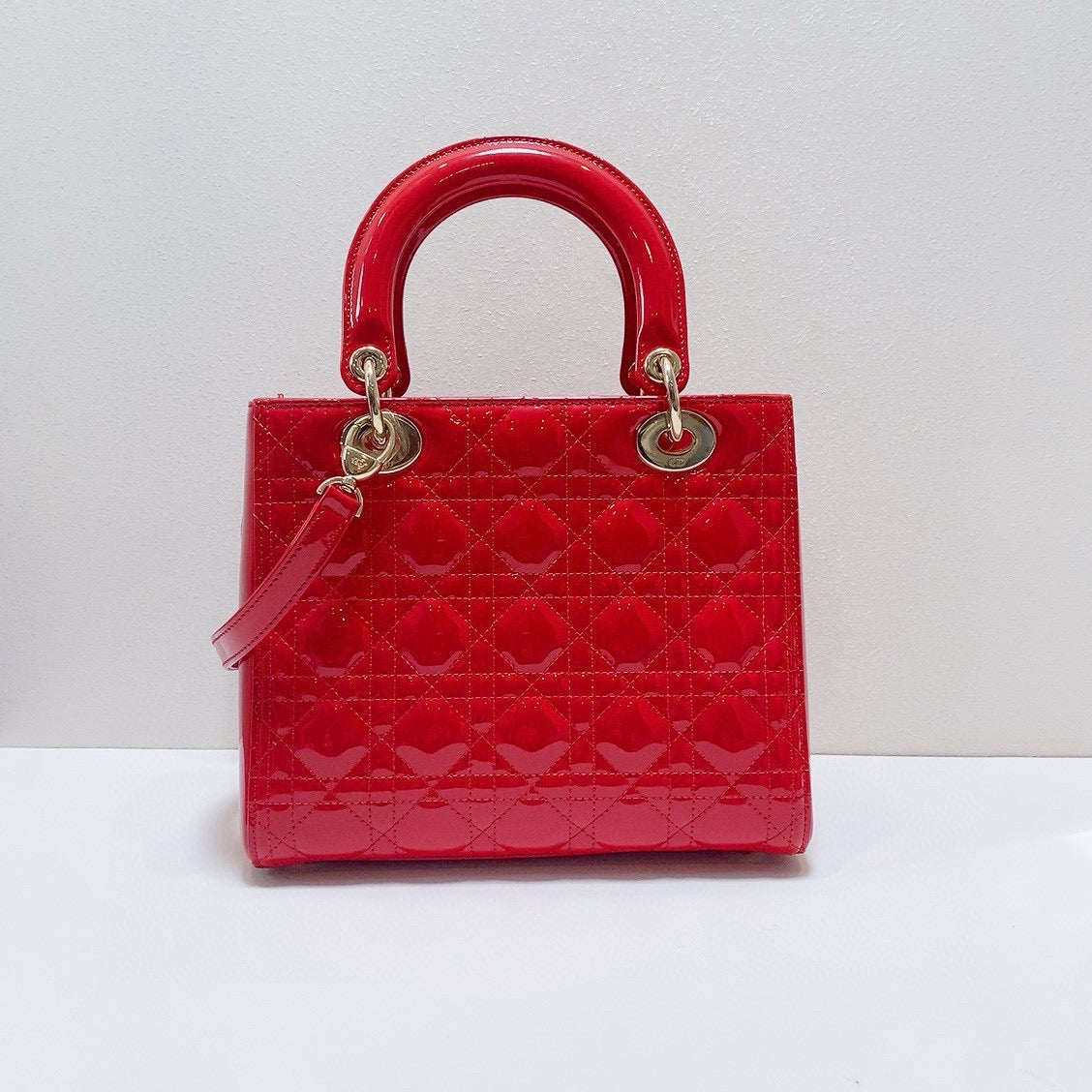 Dior - Lady Dior - Patent leather - Red with Gold-Tone Hardware - (medium)