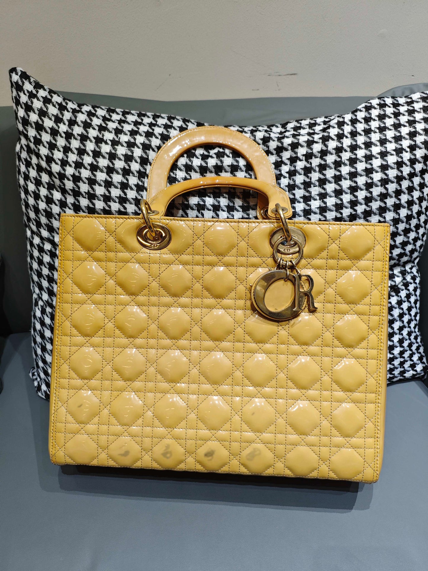 Dior - Lady Dior - Patent leather - Yellow - (large)