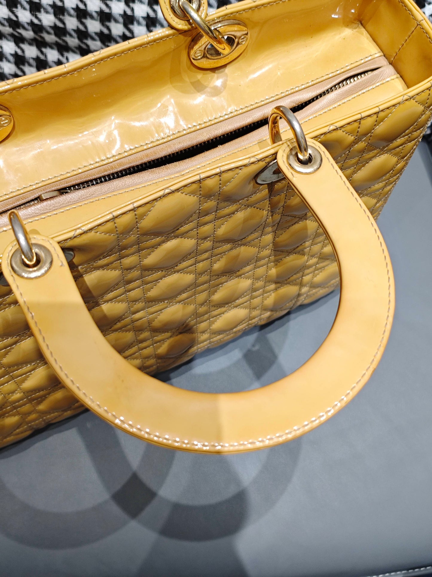 Dior - Lady Dior - Patent leather - Yellow - (large)