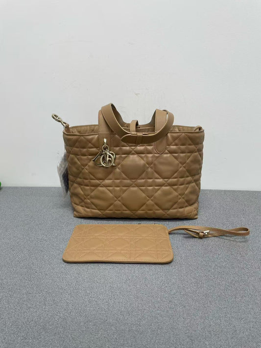 Dior - Lady Dior Tote - Lambskin leather - Camel - (Medium)