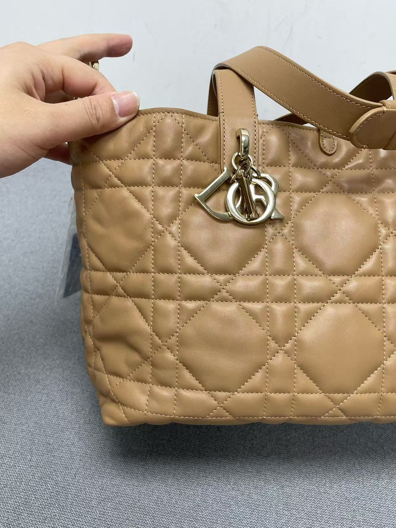 Dior - Lady Dior Tote - Lambskin leather - Camel - (Medium)
