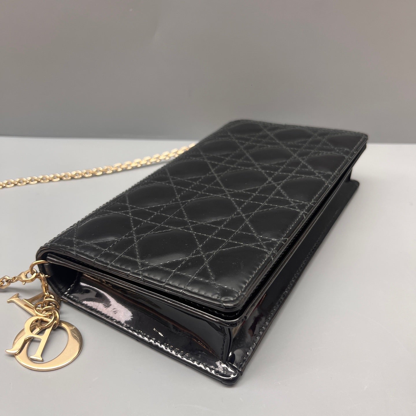 Dior - Lady Dior Wallet on Chain - Patent leather - Black - (mini)