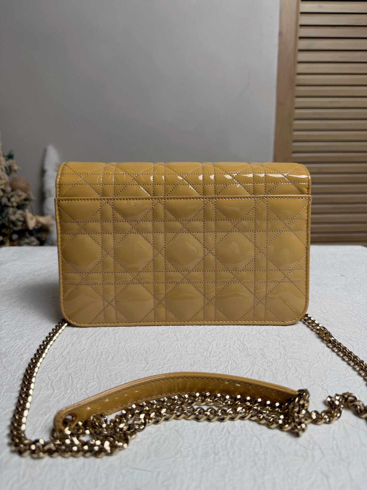 Dior - Lady Dior WOC - Patent leather - Beige
