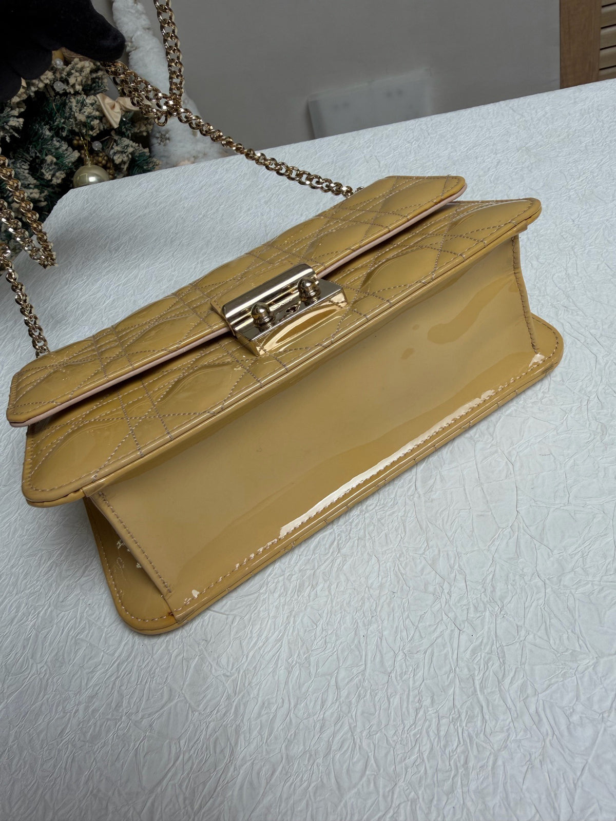 Dior - Lady Dior WOC - Patent leather - Beige
