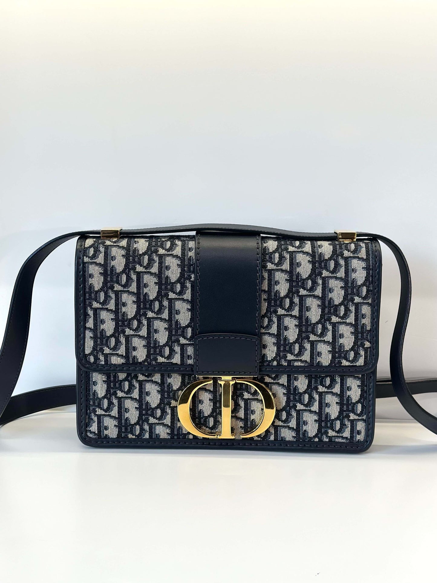 Dior - Montaigne 30 - Dior Oblique Canvas with leather trim - Blue and Beige with Black Leather and Gold-tone Hardware - (Medium)