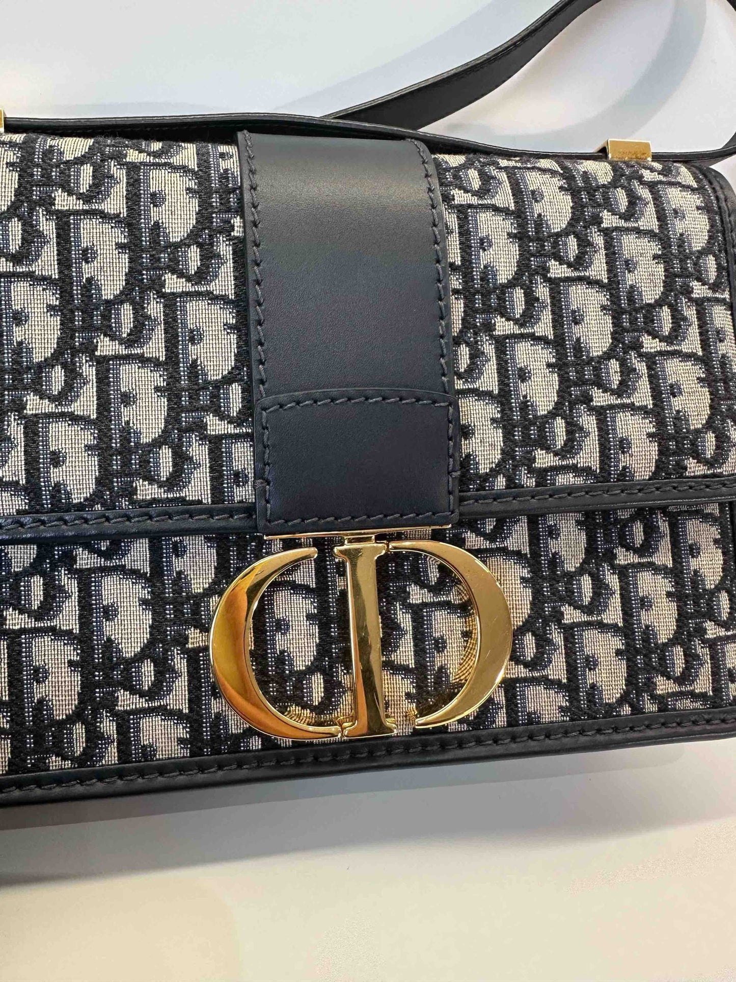 Dior - Montaigne 30 - Dior Oblique Canvas with leather trim - Blue and Beige with Black Leather and Gold-tone Hardware - (Medium)