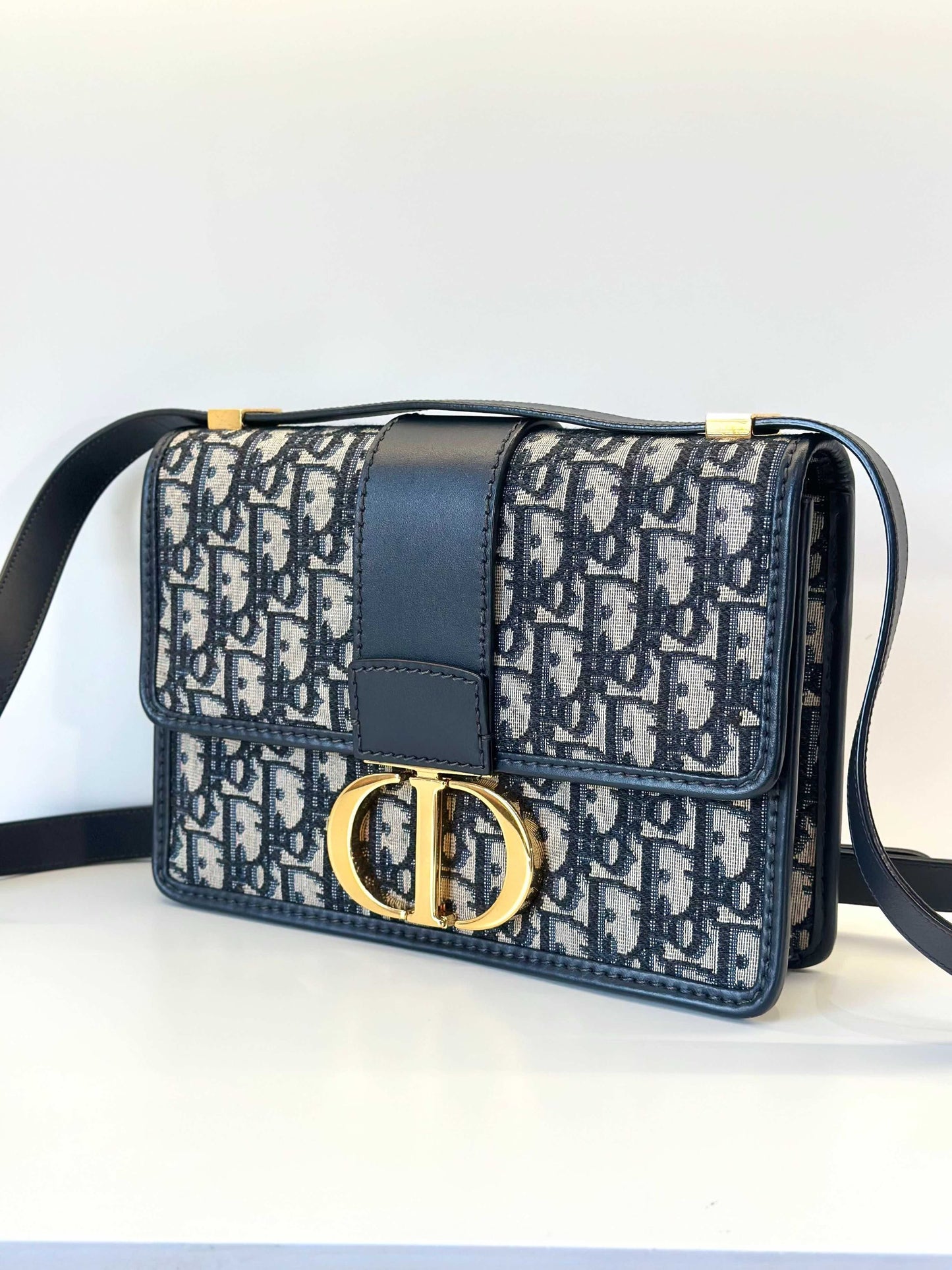Dior - Montaigne 30 - Dior Oblique Canvas with leather trim - Blue and Beige with Black Leather and Gold-tone Hardware - (Medium)