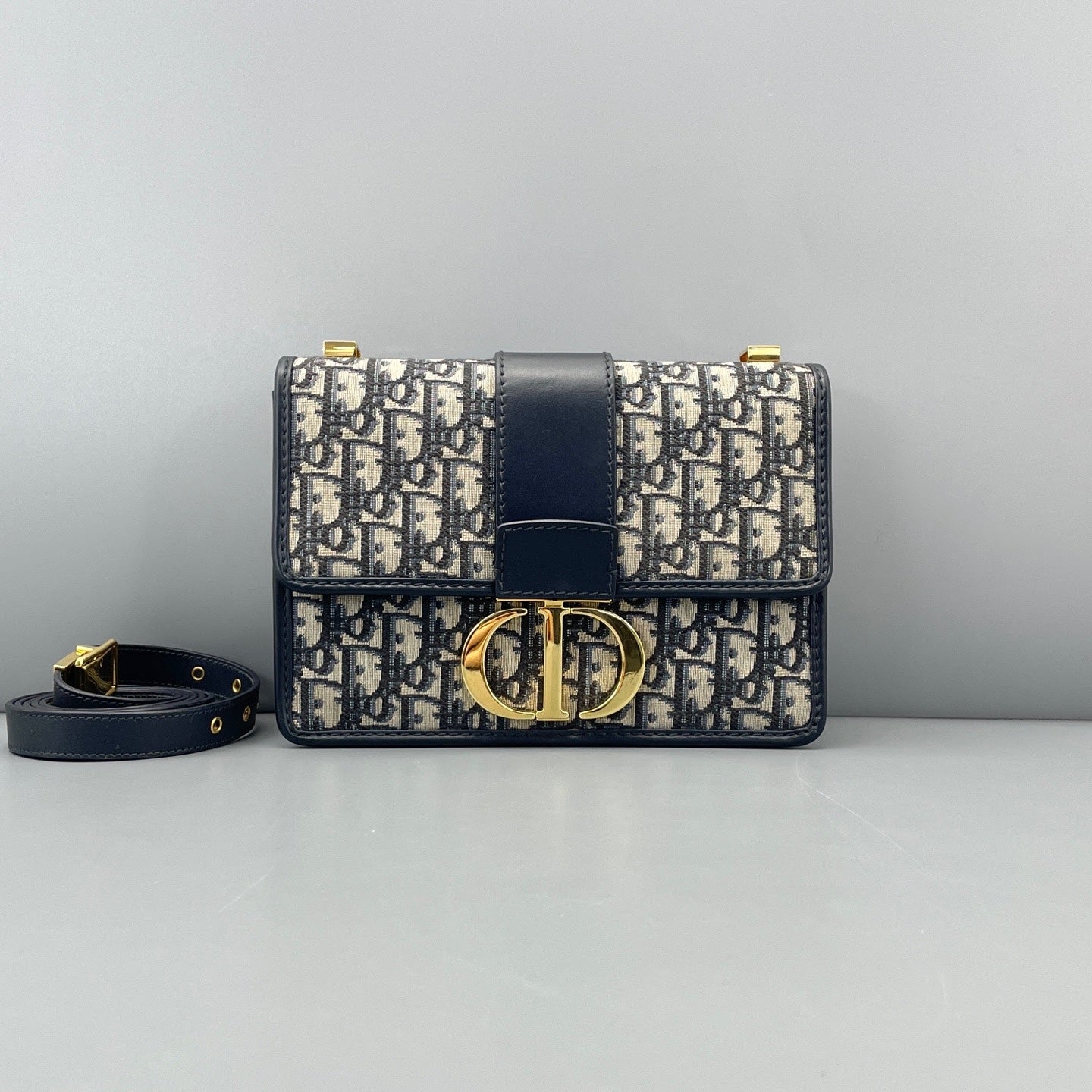 Dior - Montaigne 30 - Dior Oblique canvas with leather trim - Blue with Navy Leather and Gold-Tone Hardware - (Medium)