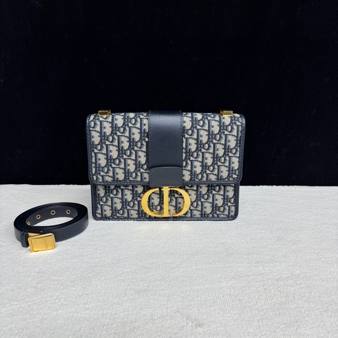 Dior - Montaigne 30 - Dior Oblique canvas with leather trim - Navy Blue - (Medium)