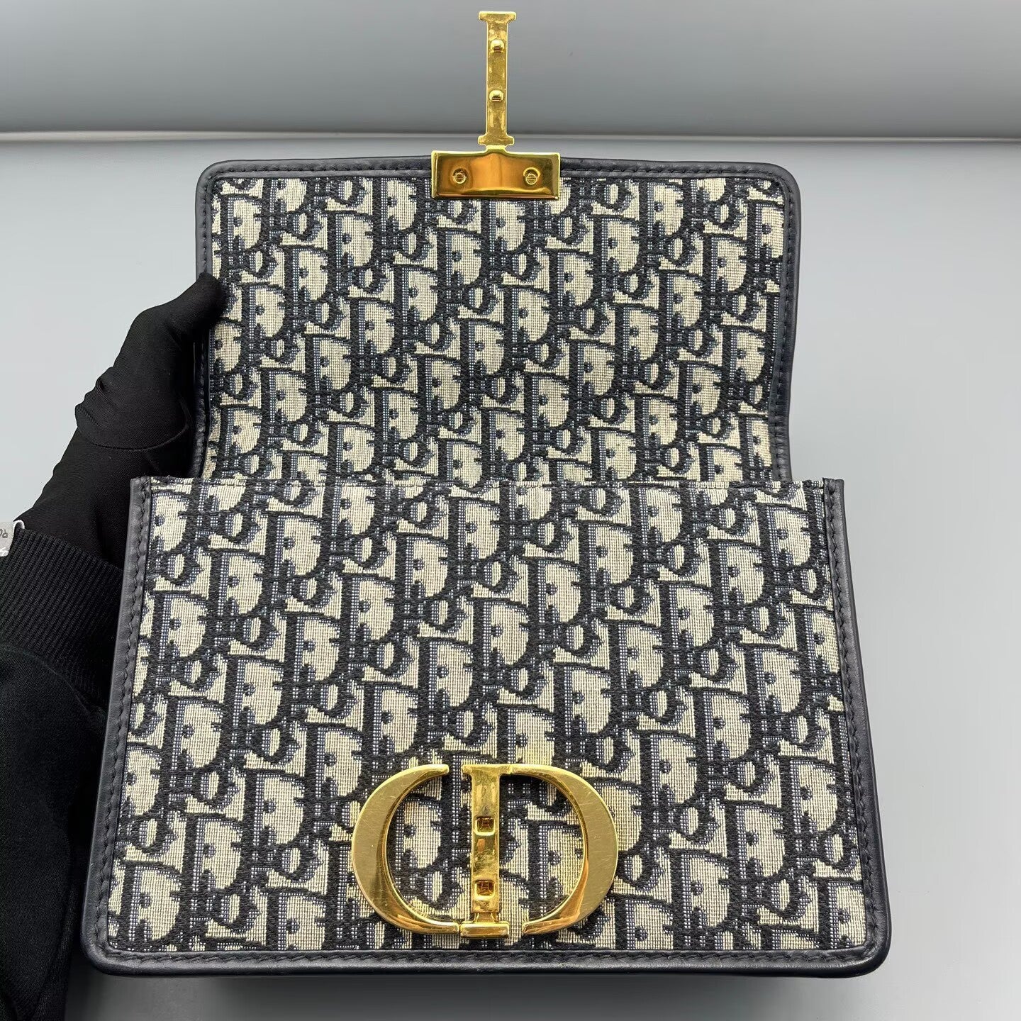 Dior - Montaigne 30 - Dior Oblique canvas with navy blue calfskin leather trim - Navy - (Medium)