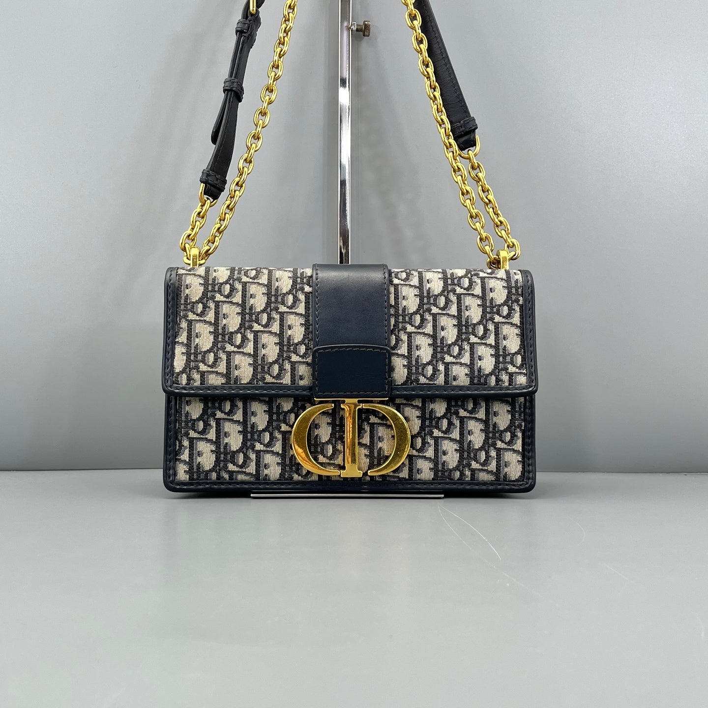 Dior - Montaigne 30 - Dior Oblique jacquard canvas with leather trim - Blue - (medium)