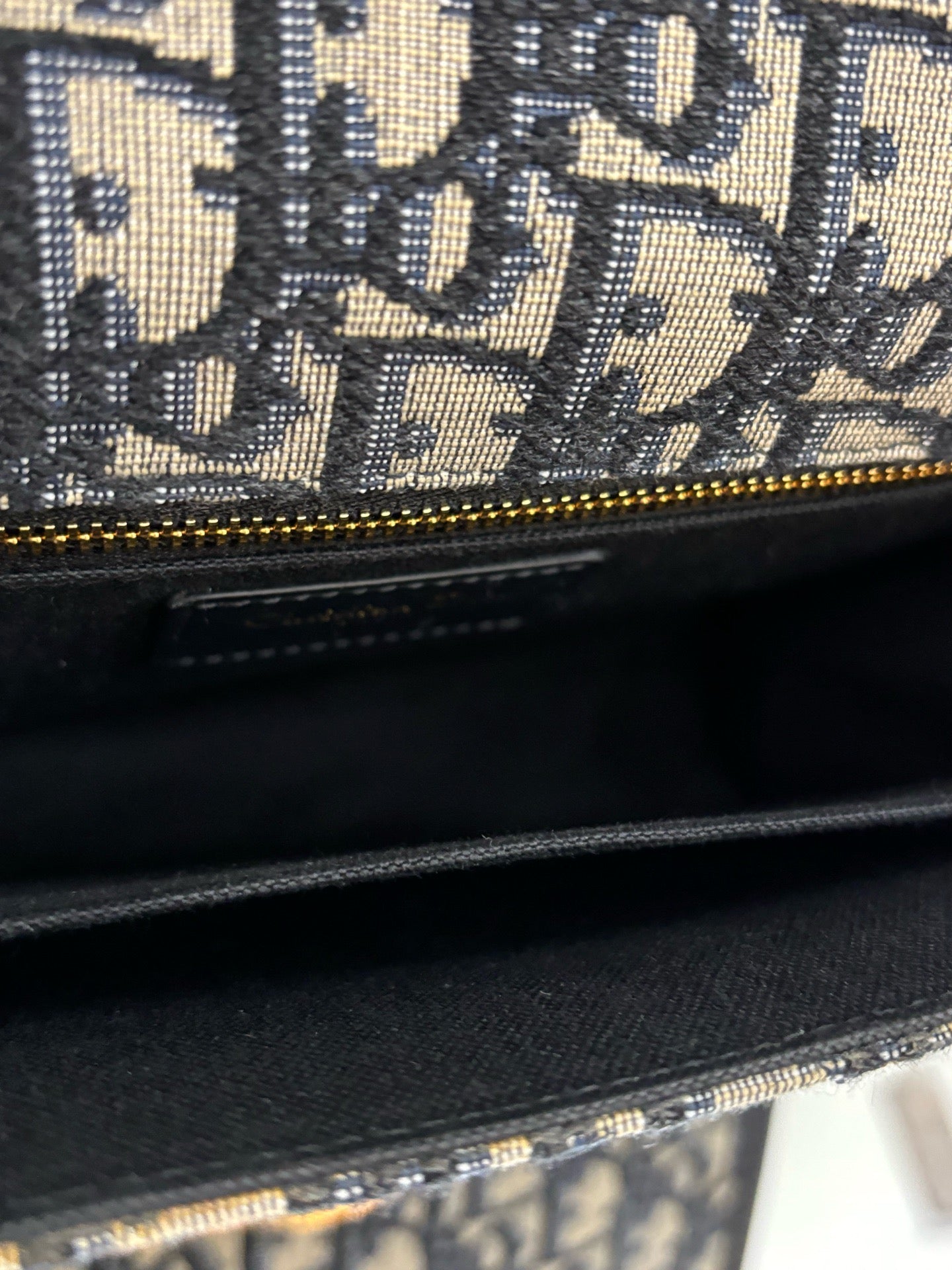 Dior - Montaigne 30 - Embroidered Oblique Canvas with Leather Trim - Beige and Navy with Gold-Tone Hardware - (Medium)