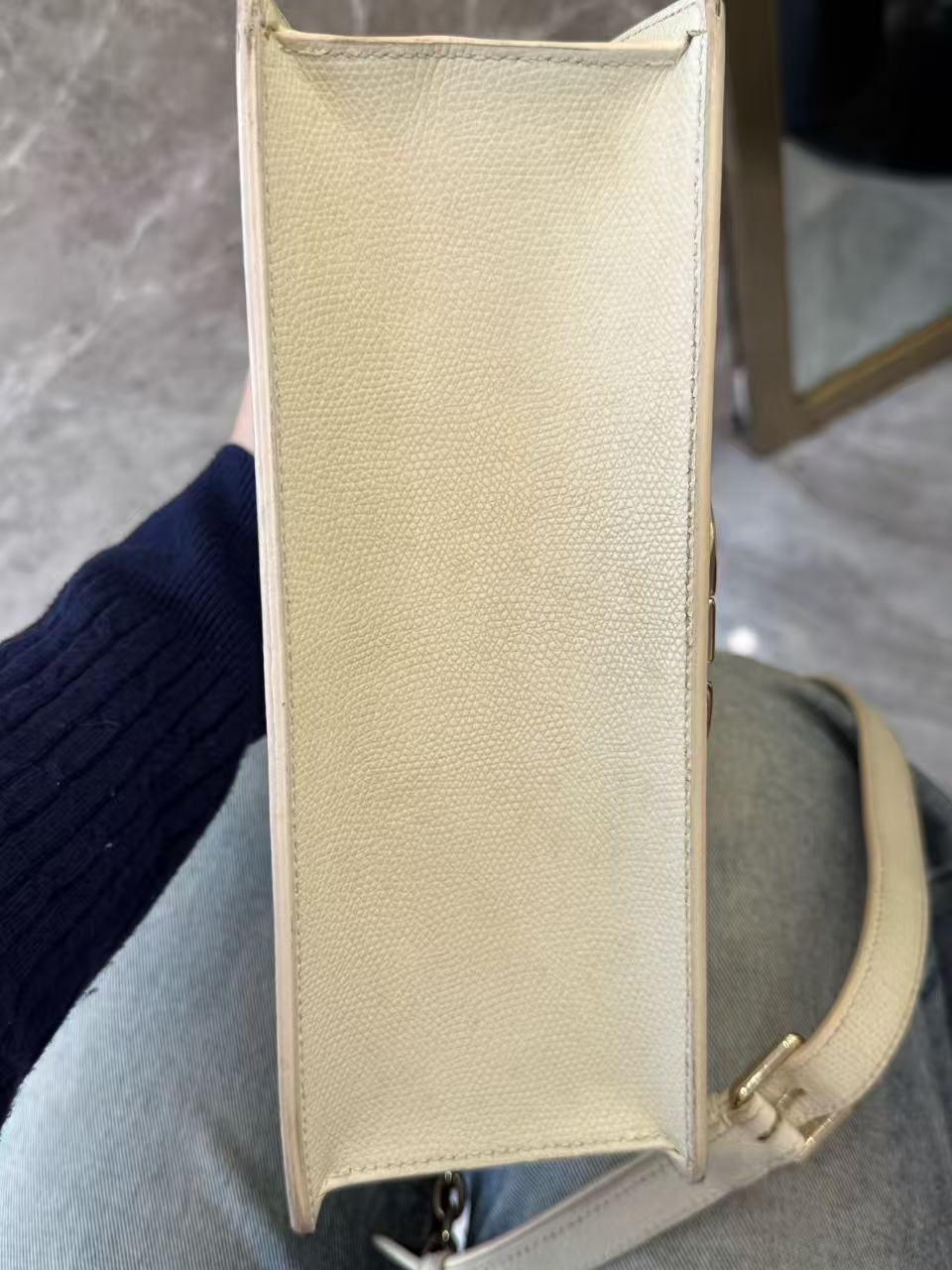 Dior - Montaigne 30 - Grained leather - Milky White with Gold-Tone Hardware - (medium)