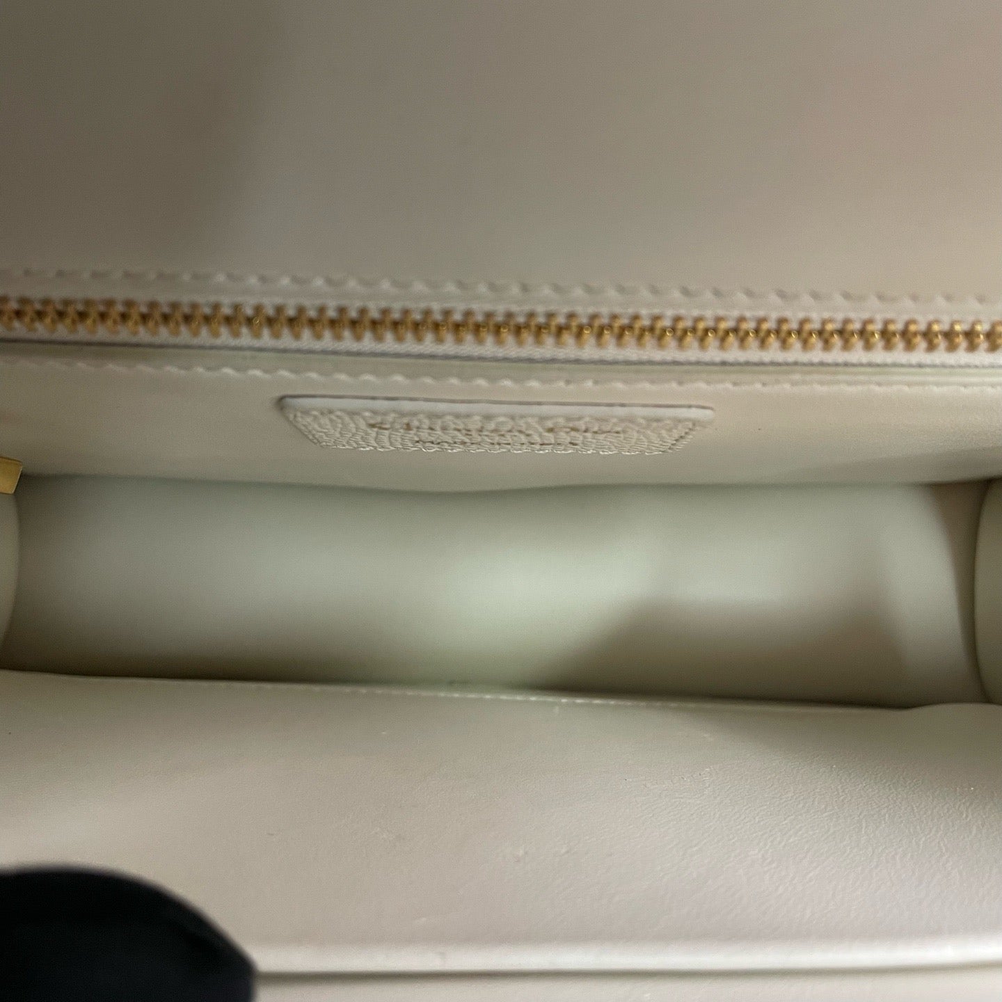 Dior - Montaigne 30 - Grained leather - White with Gold-Tone Hardware - (medium)
